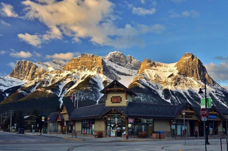 3 Bedroom Condo By Canadian Rockies Vacation Rentals Canmore Ngoại thất bức ảnh