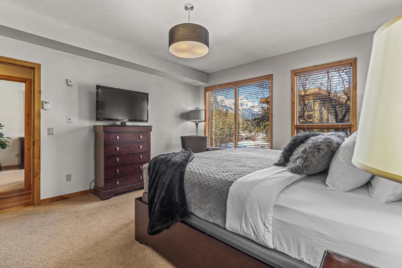 3 Bedroom Condo By Canadian Rockies Vacation Rentals Canmore Ngoại thất bức ảnh